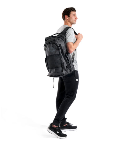 files/010234-100-ARENAALLSETBACKPACK45L-001.ff25bd81.jpg