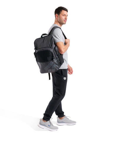 files/010229-100-ARENAONEGOBACKPACK35L-008.17ff4a65.jpg